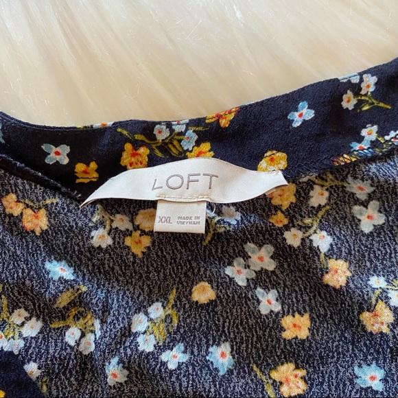 LOFT Navy Floral Faux Wrap 3/4 Sleeve Peplum Top - Picture 4 of 5